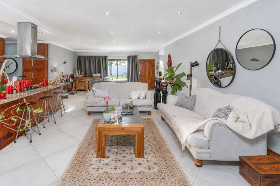 4 Bedroom Property for Sale in Melodie North West